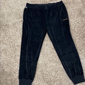 Lacoste Velvet size 3XL sweatpants
